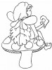 Elf assis sur un champignon