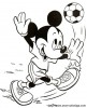 Il joue au football